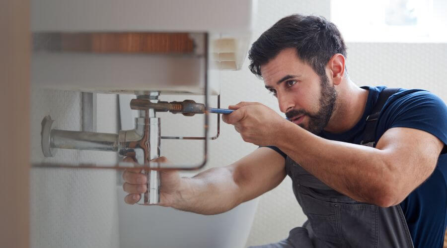 Sink pipe leak repair in Cedar Crest, NM